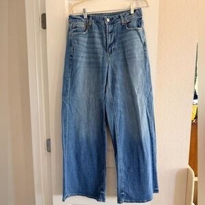 American Eagle Super High-Rise Baggy Wide Leg Jean